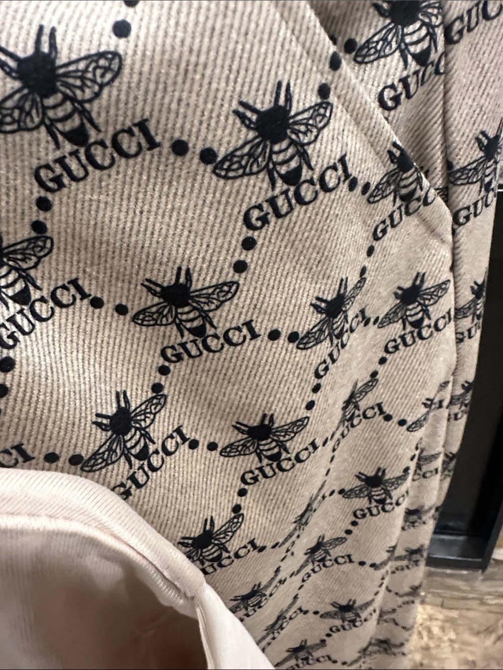Cream and Black Bee Print Pajama Set size M - Picture 4 of 5
